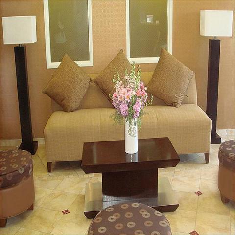 Express West Angeles By Ihg 3*