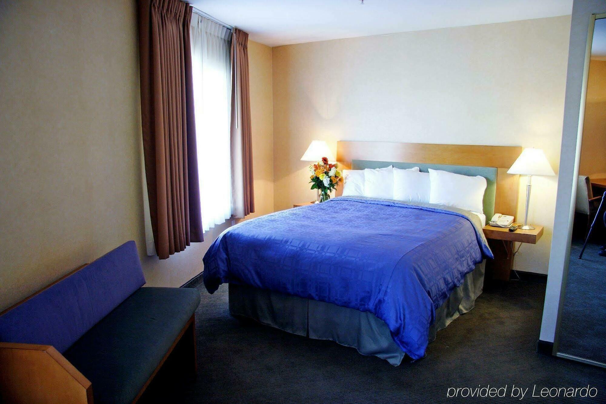 Express West Angeles By Ihg